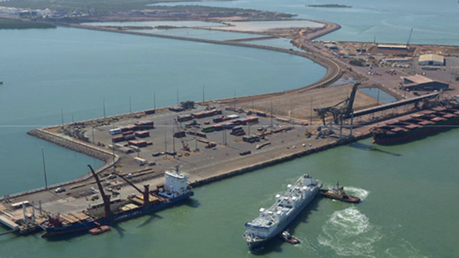 Cảng Darwin được công ty Trung Quốc thuê trong vòng 99 năm. Chính phủ Úc